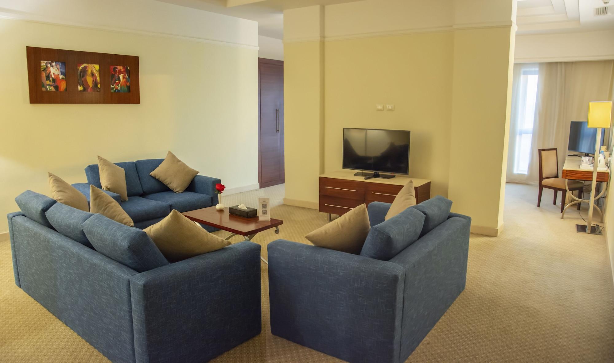 Helnan Dream Hotel And Conference Center 6th of October City Exterior photo Living room