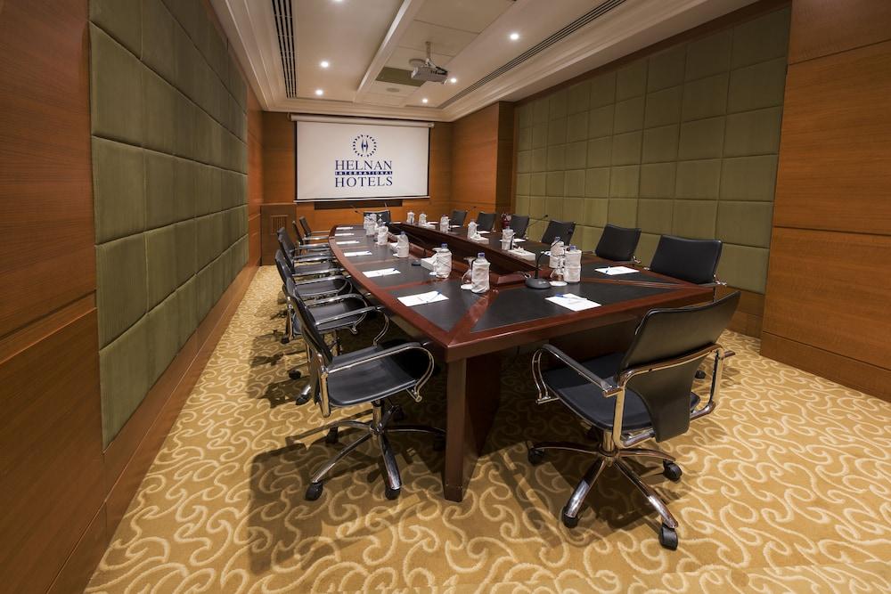 Helnan Dream Hotel And Conference Center 6th of October City Exterior photo Meeting room