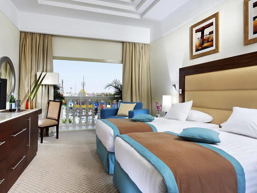 Helnan Dream Hotel And Conference Center 6th of October City Exterior photo A room at the Hilton Sharm El Sheikh
